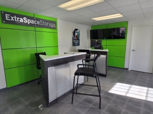 Extra Space Storage - 3126 - East Greenwich - County Trl - Photo 3