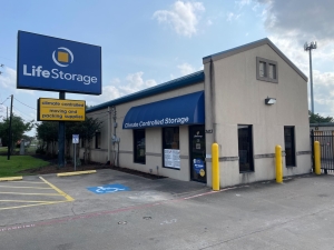 Extra Space Storage - 3132 - Katy - Fry Rd