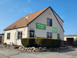 Extra Space Storage - 3170 - Plymouth - Holman Rd