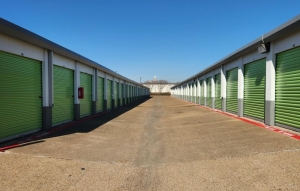 Extra Space Storage - 3173 - Mesquite - Franklin Drive - Photo 4