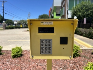 Extra Space Storage - 3185 - Dallas - Harry Hines Blvd - Photo 2