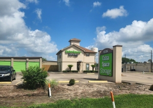 Extra Space Storage - 3191 - Alvin - 1462 Rd - Photo 6