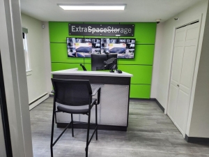 Extra Space Storage - 3214 - Nashua - Spit Brook Rd - Photo 8