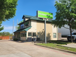 Extra Space Storage - 3229 - Dallas - Manderville Ln - Photo 6
