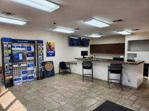 Extra Space Storage - 3232 - San Antonio - Blanco Rd - Photo 3