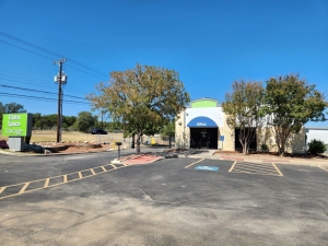 Extra Space Storage - 3232 - San Antonio - Blanco Rd - Photo 6