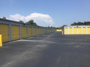 Extra Space Storage - 3235 - Chattanooga - Lee Highway - Photo 7