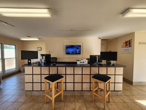 Extra Space Storage - 3239 - Columbus - Williams Rd - Photo 3