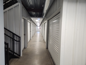 Extra Space Storage - 3239 - Columbus - Williams Rd - Photo 5