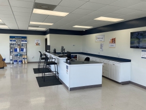 Extra Space Storage - 3268 - Montgomery - McLemore Dr. - Photo 3