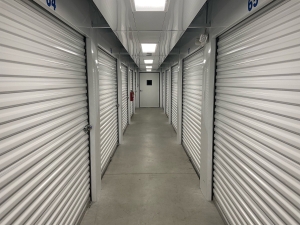 Extra Space Storage - 3268 - Montgomery - McLemore Dr. - Photo 5