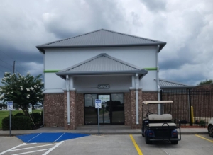 Extra Space Storage - 3298 - Sugar Land - Highway 6 - Photo 6