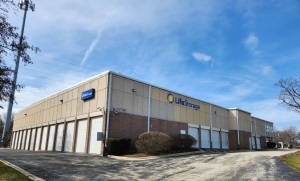 Extra Space Storage - 3307 - Lake Forest - Skokie Hwy - Photo 7