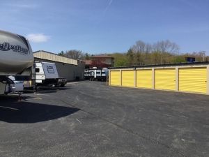 Extra Space Storage - 3319 - Lindenhurst - Grass Lake Road - Photo 2