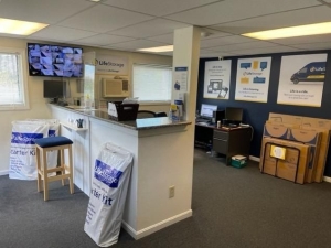 Extra Space Storage - 3415 - Lee - Calef Hwy - Photo 3