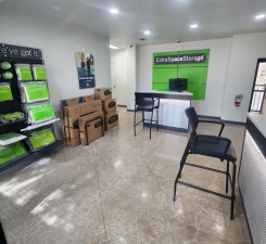 Extra Space Storage - 3420 - McKinney - Alma Rd - Photo 4