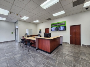 Extra Space Storage - 3445 - Chicago - Addison St - Photo 7