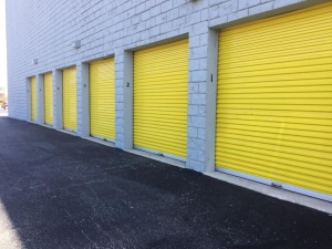 Extra Space Storage - 3454 - Elmhurst - IL Route 83 - Photo 4