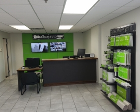 Extra Space Storage - 3454 - Elmhurst - IL Route 83 - Photo 4