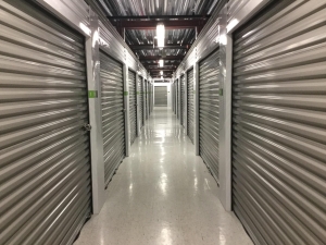 Extra Space Storage - 3464 - Forest Park - Des Plaines Ave - Photo 6