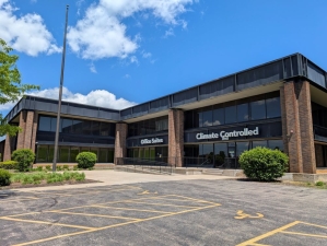 Extra Space Storage - 3466 - Glenview - Milwaukee Ave - Photo 7