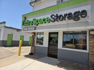 Extra Space Storage - 3574 - Dallas - 3333 N Buckner Blvd - Photo 4