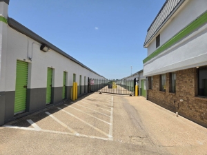 Extra Space Storage - 3574 - Dallas - 3333 N Buckner Blvd - Photo 6