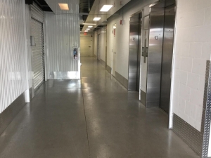 Extra Space Storage - 3593 - Sarasota - Tamiami Trl - Photo 5