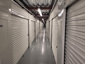 Extra Space Storage - 3593 - Sarasota - Tamiami Trl - Photo 6