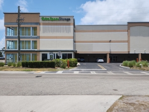 Extra Space Storage - 3593 - Sarasota - Tamiami Trl - Photo 7