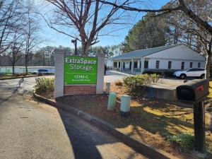 Extra Space Storage - 3642 - Alpharetta - Arnold Mill Rd