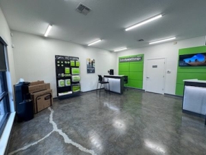 Extra Space Storage - 3682 - Spring Hill - Barclay Ave - Photo 5