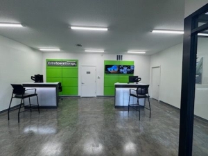 Extra Space Storage - 3682 - Spring Hill - Barclay Ave - Photo 7