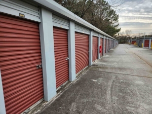 Extra Space Storage - 3686 - Decatur - Covington Hwy - Photo 4
