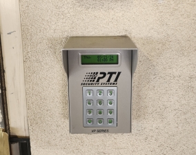 Extra Space Storage - 3732 - Tampa - Kennedy Blvd - Photo 2