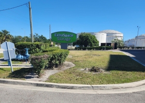 Extra Space Storage - 3735 - Tampa - 20th St - Photo 5