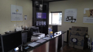 Extra Space Storage - 3746 - St Louis - Manchester Rd - Photo 4