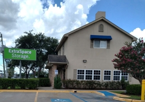 Extra Space Storage - 3768 - Houston - Long Point Rd