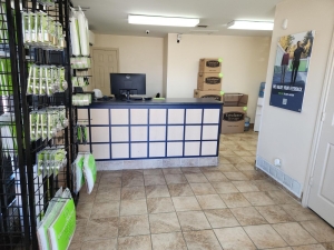 Extra Space Storage - 3785 - Arlington - Lamar Blvd - Photo 4