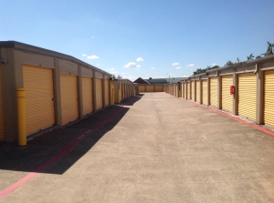 Extra Space Storage - 3790 - Fort Worth - Bryant Irvin Rd - Photo 4