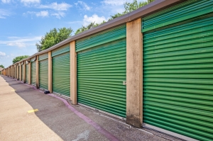 Extra Space Storage - 3791 - Grand Prairie - Westchester Pkwy - Photo 5