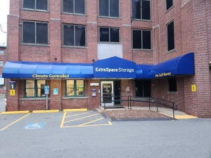 Extra Space Storage - 3824 - Peabody - Foster St