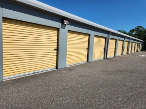 Extra Space Storage - 3869 - Tampa - 12151 Hillsborough Ave - Photo 4