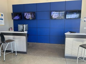 Extra Space Storage - 3875 - St Louis - Vandeventer Ave - Photo 3