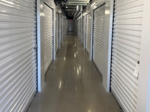 Extra Space Storage - 3890 - Kyle - Cromwell Dr - Photo 4