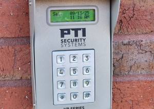 Extra Space Storage - 4005 - Columbus - Auburn Ave - Photo 2