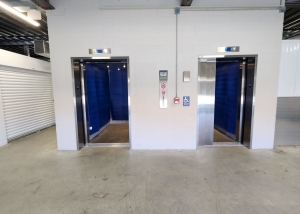 Extra Space Storage - 4005 - Columbus - Auburn Ave - Photo 4