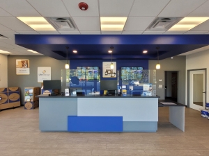 Extra Space Storage - 4045 - Bradenton - 3708 Manatee Ave W - Photo 3