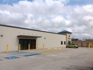 Life Storage - 4071 - Lafayette - Congress St. - Photo 2