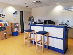 Life Storage - 4071 - Lafayette - Congress St. - Photo 6